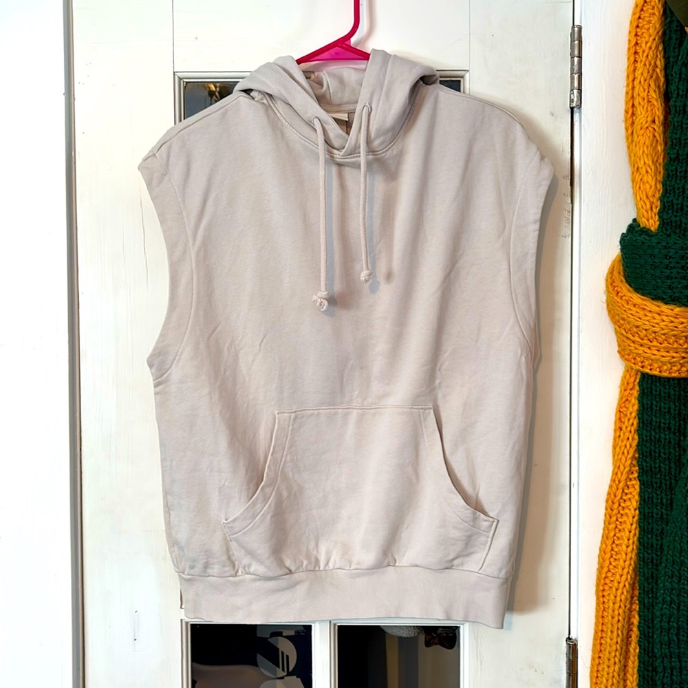 H&M sleeveless hoodie cream color